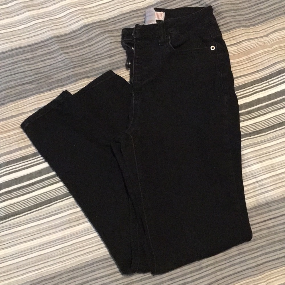 Black high waisted jeans